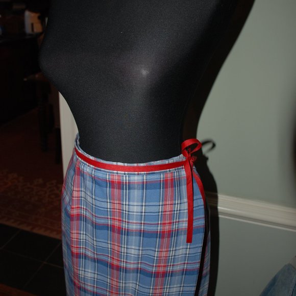 NWOT Sag Harbor Wrap Tie Skirt - Picture 2 of 3